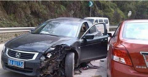 拆下昂克赛拉前后保险杠，才明白马自达为何是最具良心的日系车企