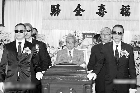 这五位明星生前说句话撼动香港半壁江山,死后