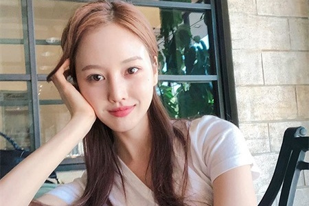 26岁女孩健身多年,如今身材苗条年轻有活力