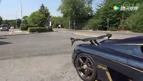 科尼赛克超级跑车的开门方式, 惊艳到我了