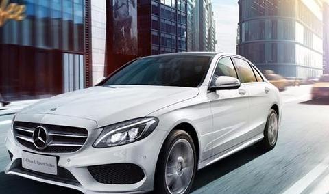 定速巡航失控狂奔 高速交警紧急施救，来看看怎样才能保命？