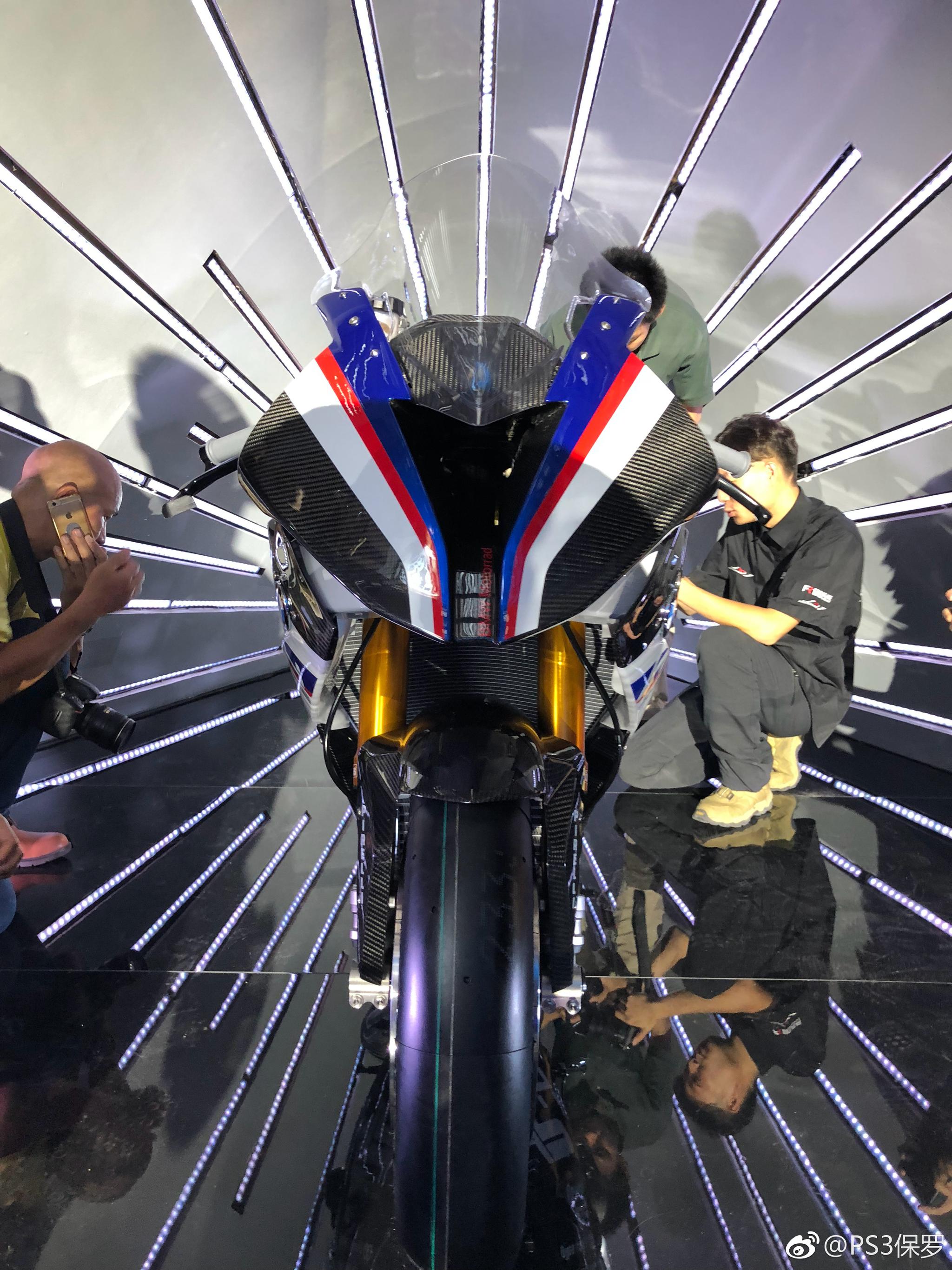 100万人民币的极致机车是什么形态?来看眼前