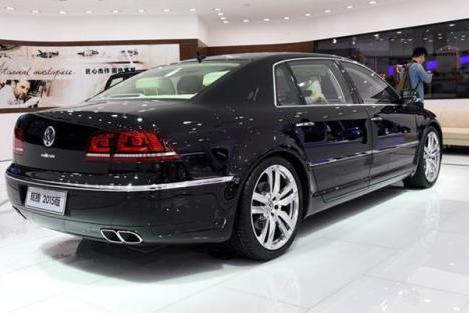 最失败的豪华车，上市叫板BBA，如今降至80万都卖不动