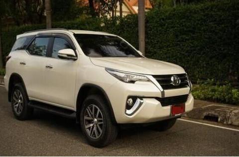 大伯花24万从泰国开回辆7座越野, 把小区的汉兰达嘲笑了个遍