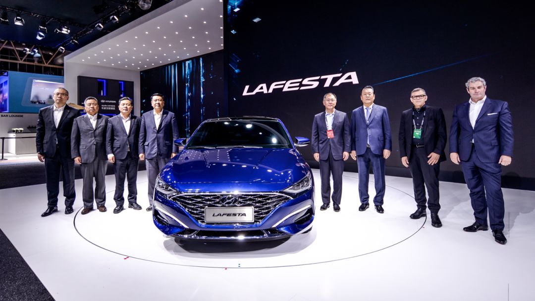 轿跑LAFESTA全球首发下半年上市  颜值和动力两不误