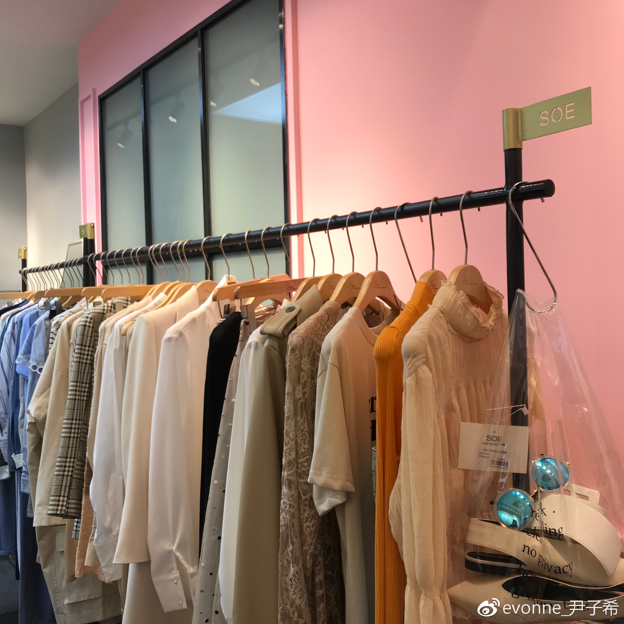 SOE PRODUCTION最纯正的INS风韩国服装品