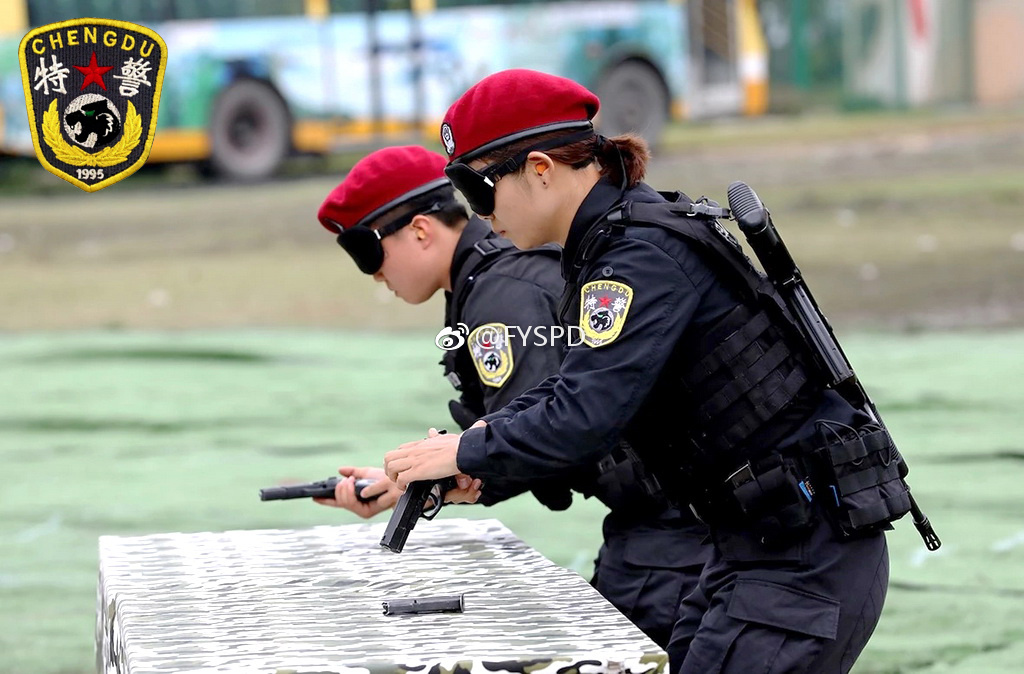成都特警2018实战实训综合汇报演练掠影