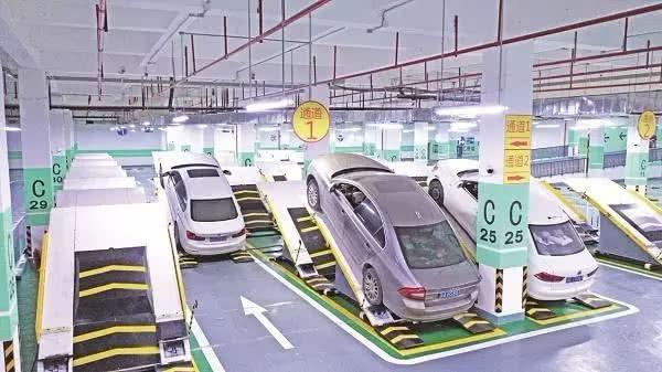 全球5大奇葩停车场,进出一次新手练成老司机