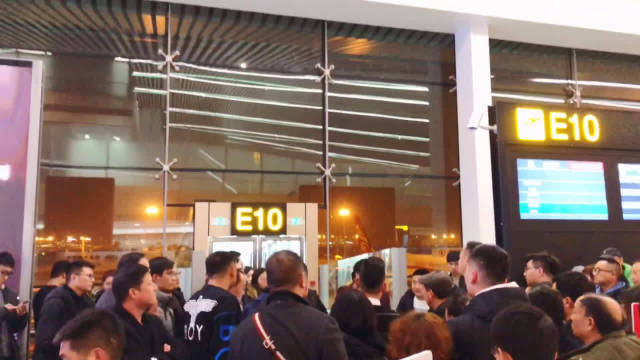海南航空重庆飞往长沙的航班，延误8小时，突然取消？？
