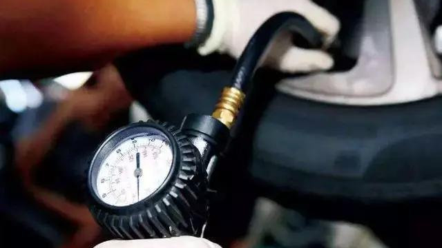 春节长假回来，爱车被“摧残”得不轻，如何检查和保养？