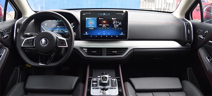 比亚迪唐EV600本月上市,扭矩660加速4.4秒,续航超过500公里