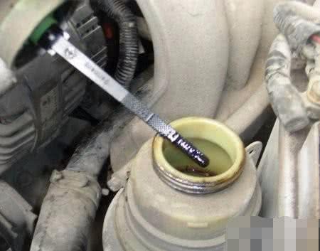 刹车油必须4万公里换一次吗？不换有没有事？修车师傅吐真话！