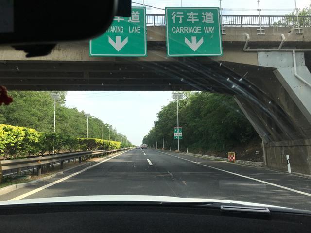 国内有续航超接近600km或者超过600km的纯电SUV吗?