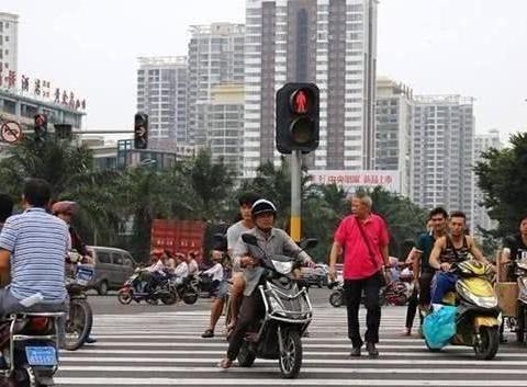 电动车马上也要开始考驾照了网友什么时候实施