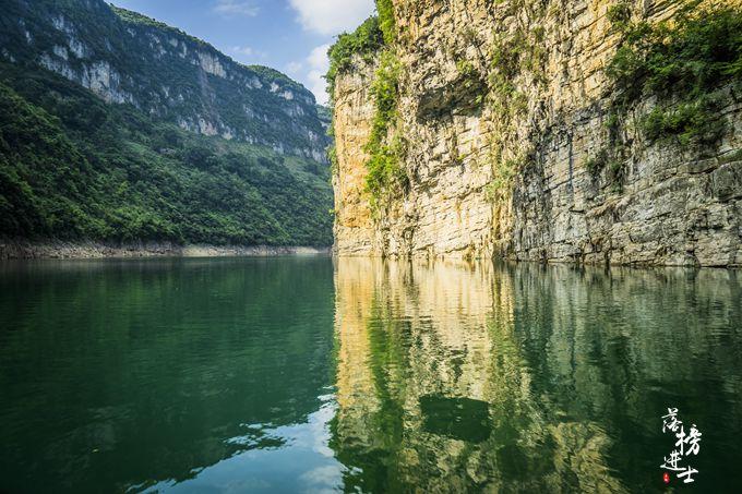 贵州有一座山水画廊,水胜三峡,山胜漓江,却鲜为人知