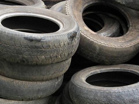 修车时换下来的这几个零件要记得带走，转手一卖，能加好几次油