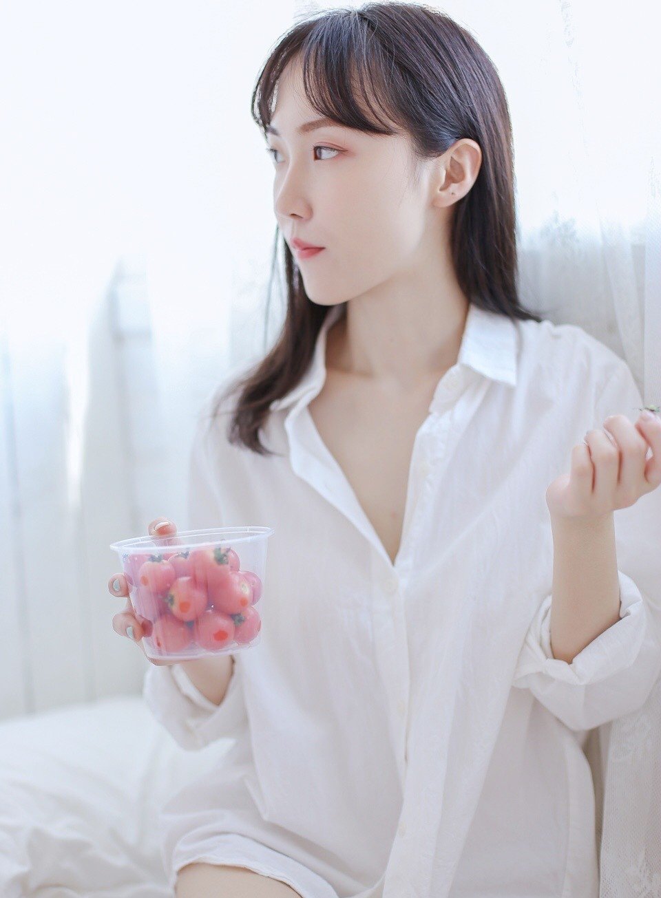 白衬衣美女空虚寂寞矜持美女迷人写真集美眉卷轴捏5上古图片