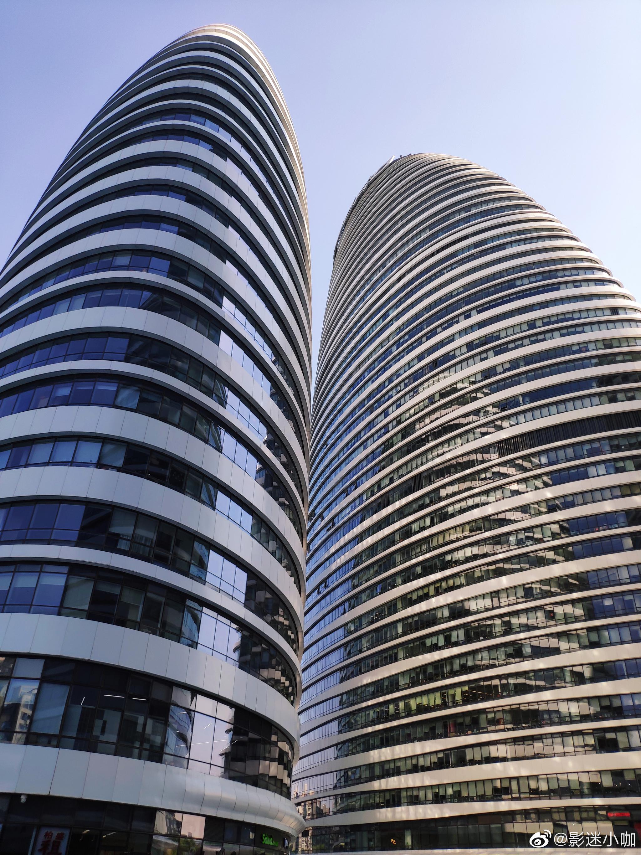 网上一直流传说潘石屹的望京SOHO风水不好