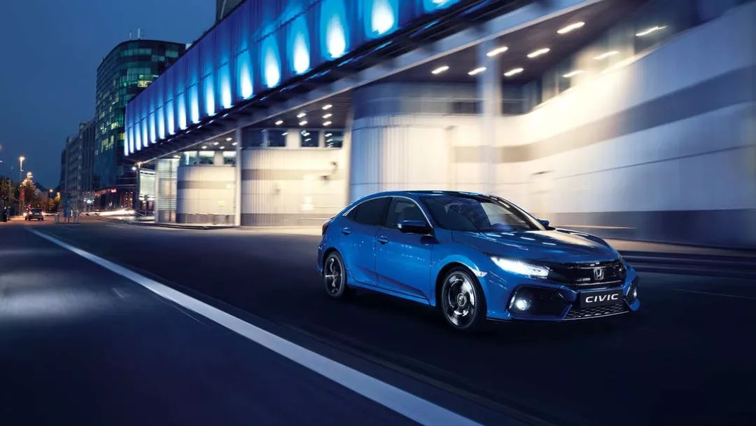 东风本田全新思域CIVIC傲世登场 售价11.99万起百公里油耗5.4L