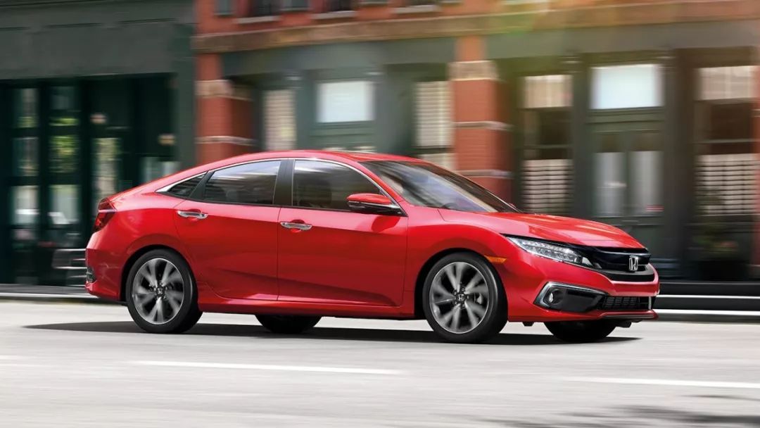 东风本田全新思域CIVIC傲世登场 售价11.99万起百公里油耗5.4L