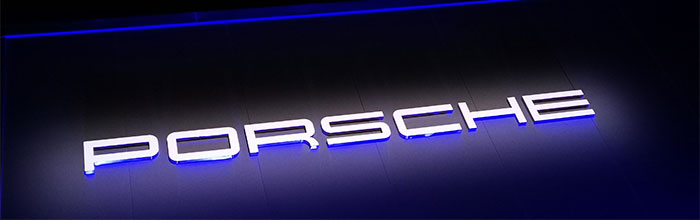 扭矩1050牛米、2.8秒破百!保时捷Taycan纯电动跑车149.8万起售