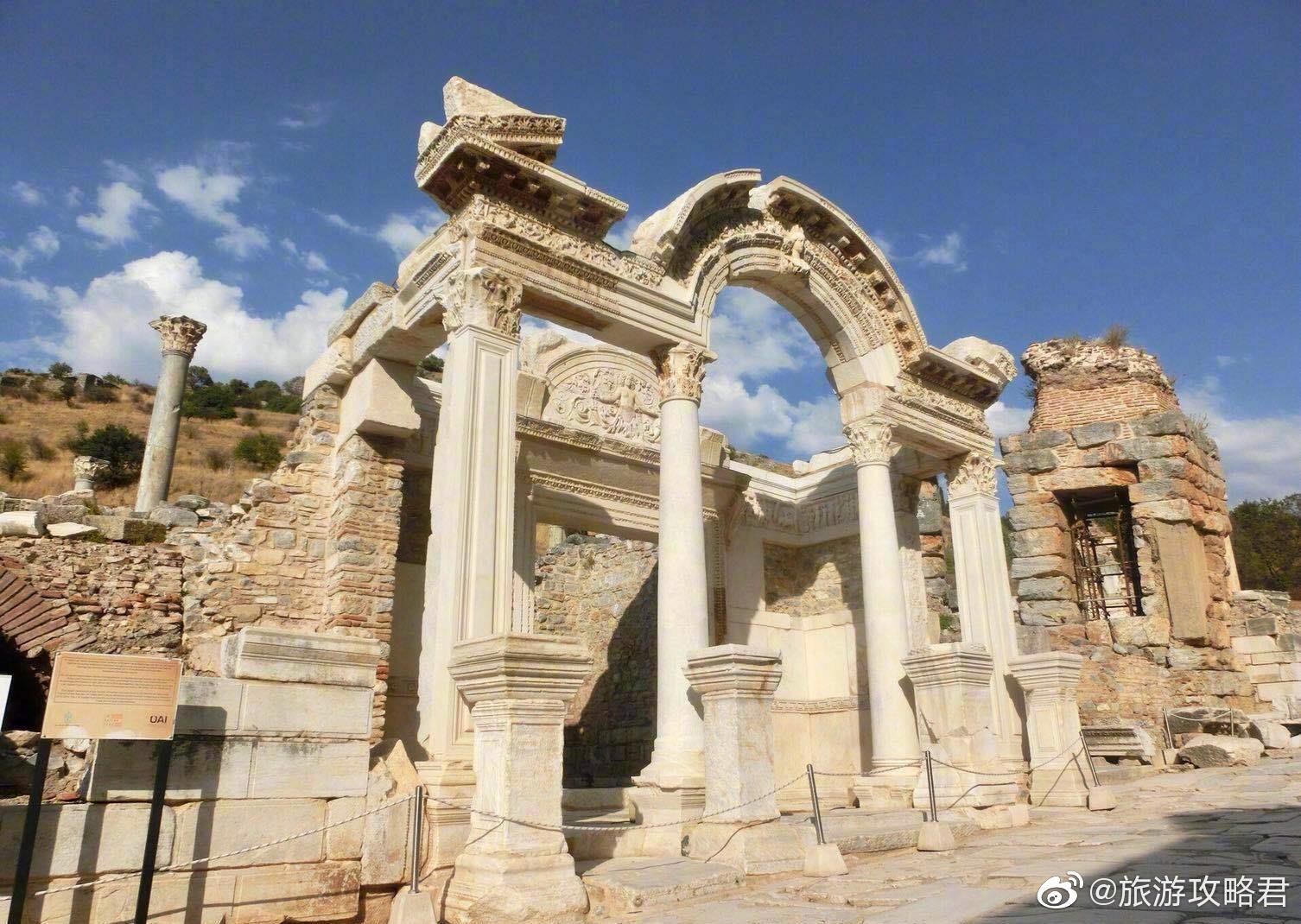 以弗所古城丨位于土耳其 圣母玛利亚在此终老 .