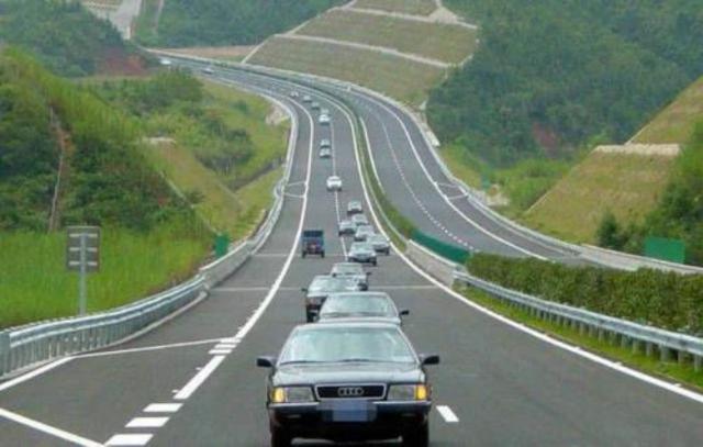 车子上高速也是一种保养方式，汽车自动优化，还可以整改心态