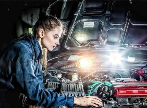 发动机皮带什么时候更换，不了解这些问题出行很危险！