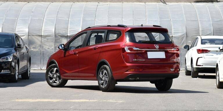 堪称最便宜的旅行车 国六版5万多起油耗仅6L 值得入手吗