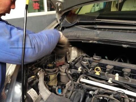 清理积碳，换火花塞仍不能解决车子抖动问题？别傻了，因为没换它