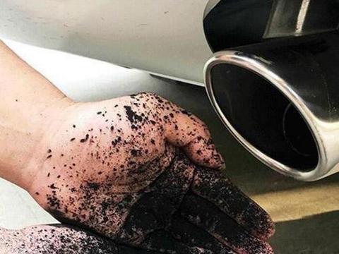 间断性踩油门能清理积碳吗？教你一招，三分钟去除积碳