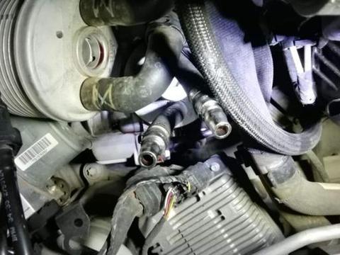 变速箱油多久换一次？修理工来告诉你正确答案