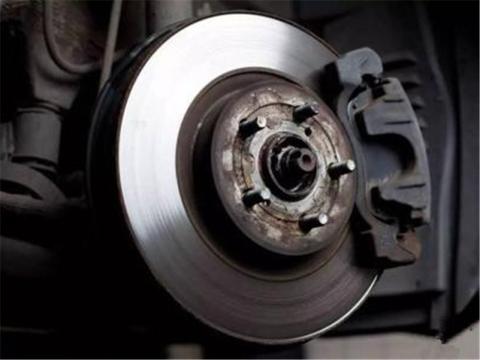 想让爱车“多活”几年？那保养多注意这5个地方，别只换机油！