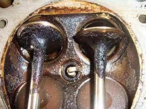 不知道如何清理积碳？老司机来教你！