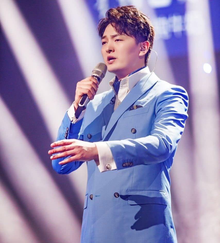 《声入人心》终极首席确定,王晰失误意外落选,余迪老婆大有来头