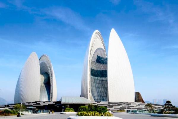 这个美丽的贝壳形建筑已成为珠海最新热门拍照景点