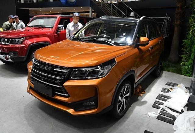 4万就能买到的七座SUV!连续17个月销量过万,全系标配真皮座椅