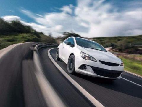 摩托车，电动车相继被禁，老百姓喊话：为何不禁汽车？