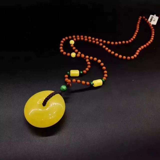 你知道吗？不同材质的平安扣 有着不一样的寓意