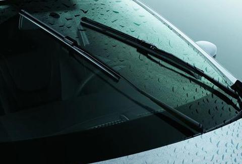 雨刮器出现“刮不干净，有异响”？老司机教你一招，不用跑4S店