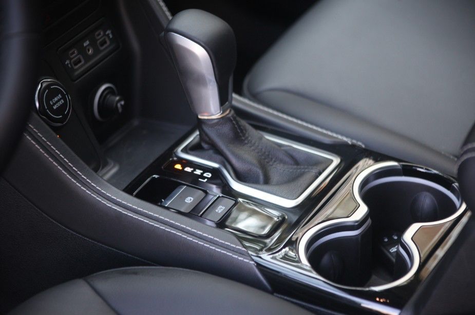 亲身试驾Jeep指挥官PHEV,它真的省油吗?