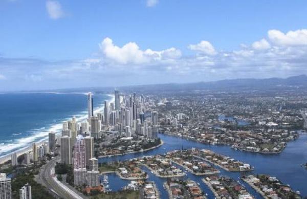 比越南更可恨的国家!看见中国人就骂,网友怒了