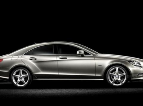 汽车电池没电以后怎么办别再跑去更换新电池了，这方法更省钱