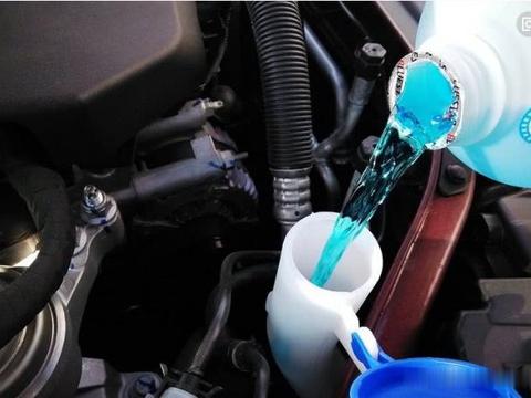 防冻液该不该换？朋友：修车师傅望你一年换十次，老师傅：瞎扯淡