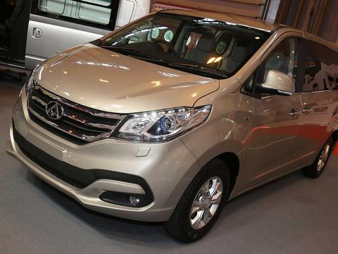 国产高端MPV，配备可变悬架，被指定为国际贵宾接待车