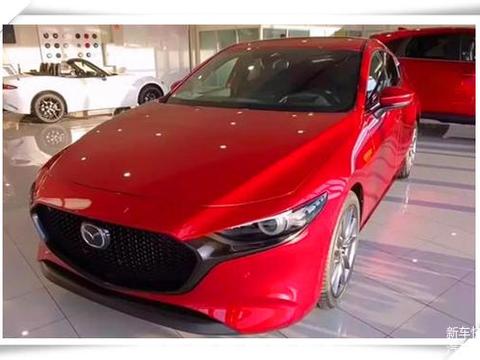 19款新马自达3两厢版到店，魂动红配新款钥匙