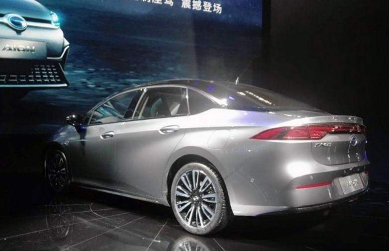 又一台续航500Km的国产车新能源车, 离征服特斯拉只差一步之遥