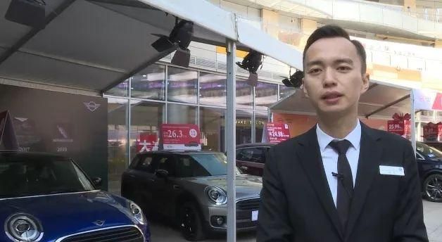 天气这么好,周末去万地看车展啦