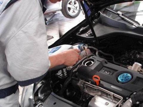 汽车三大零件更换周期，多了解一下少被4S店坑，对爱车很重要