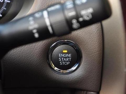 到了冬季这才是正确的启动车子方法，相信大部分人都做错了！